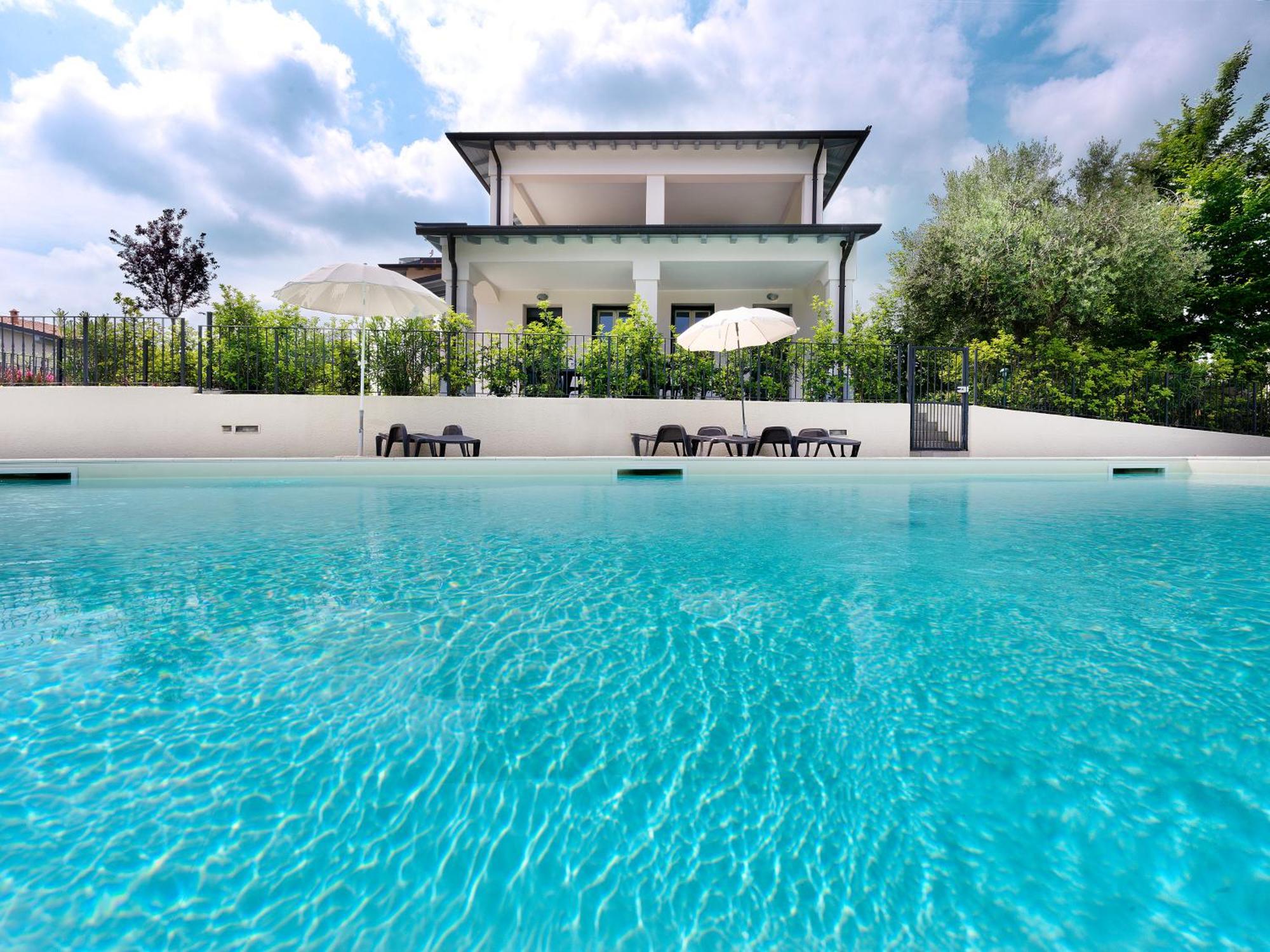 Residence Fiore Rosso Sirmione Exterior foto