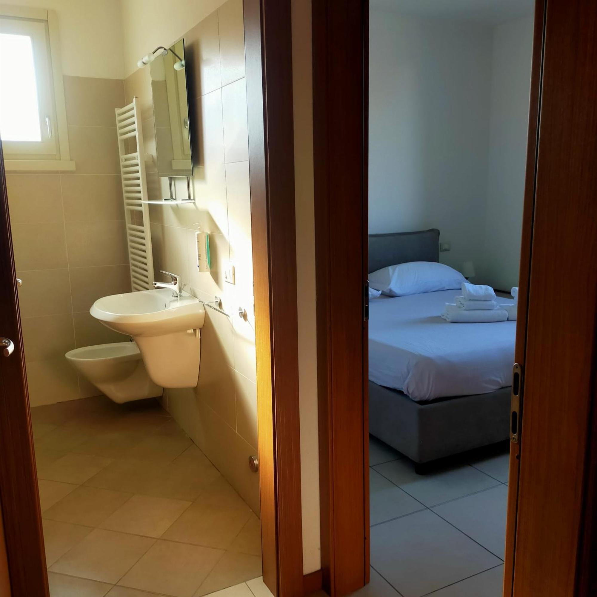 Residence Fiore Rosso Sirmione Cameră foto